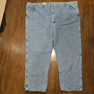 Wrangler Men's Light Blue Relaxed Jeans